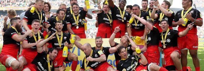 Saracens Team photo with the trophy